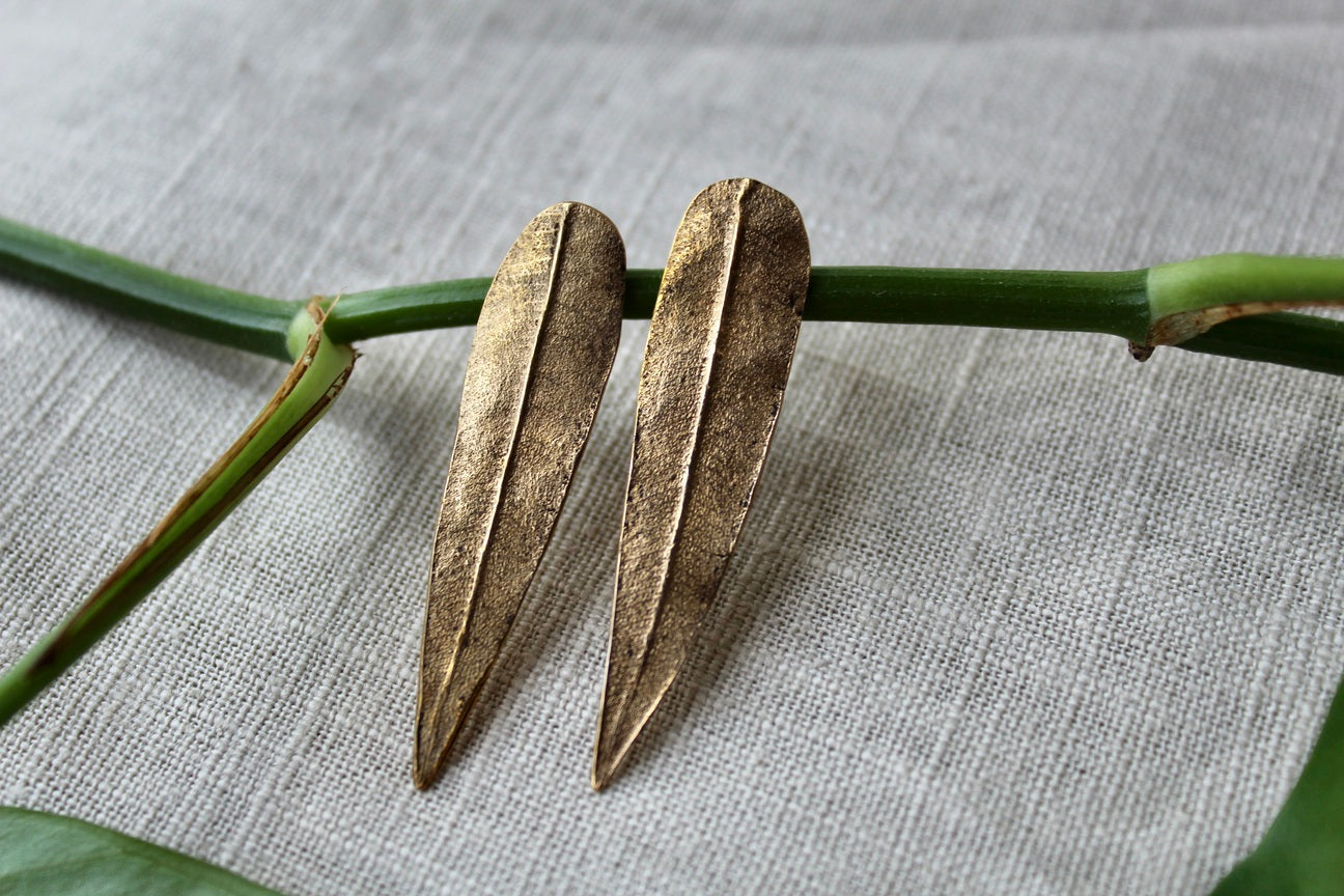 Oleander leaf