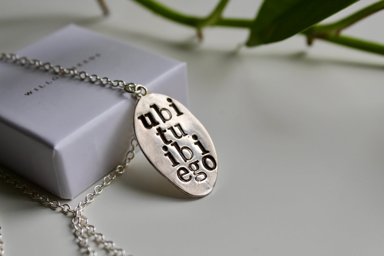 Collana "ubi tu ibi ego"