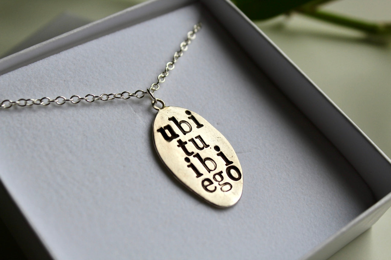 Collana "ubi tu ibi ego"